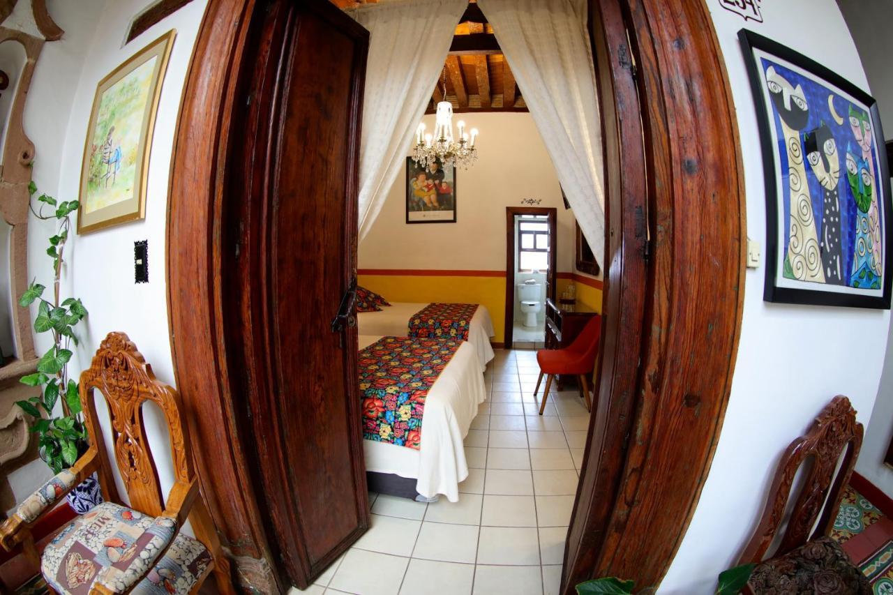 Hotel Casa Baez パツクアロ エクステリア 写真