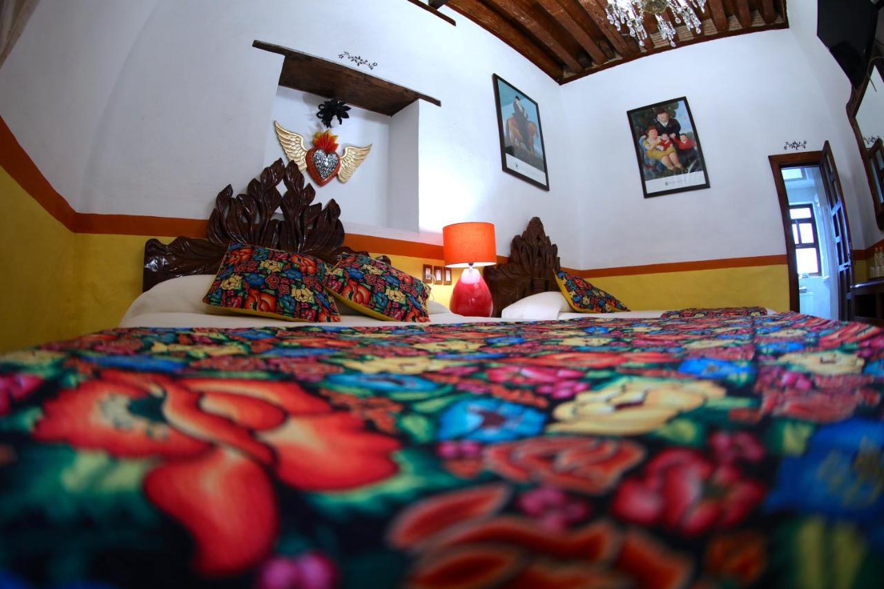 Hotel Casa Baez パツクアロ エクステリア 写真