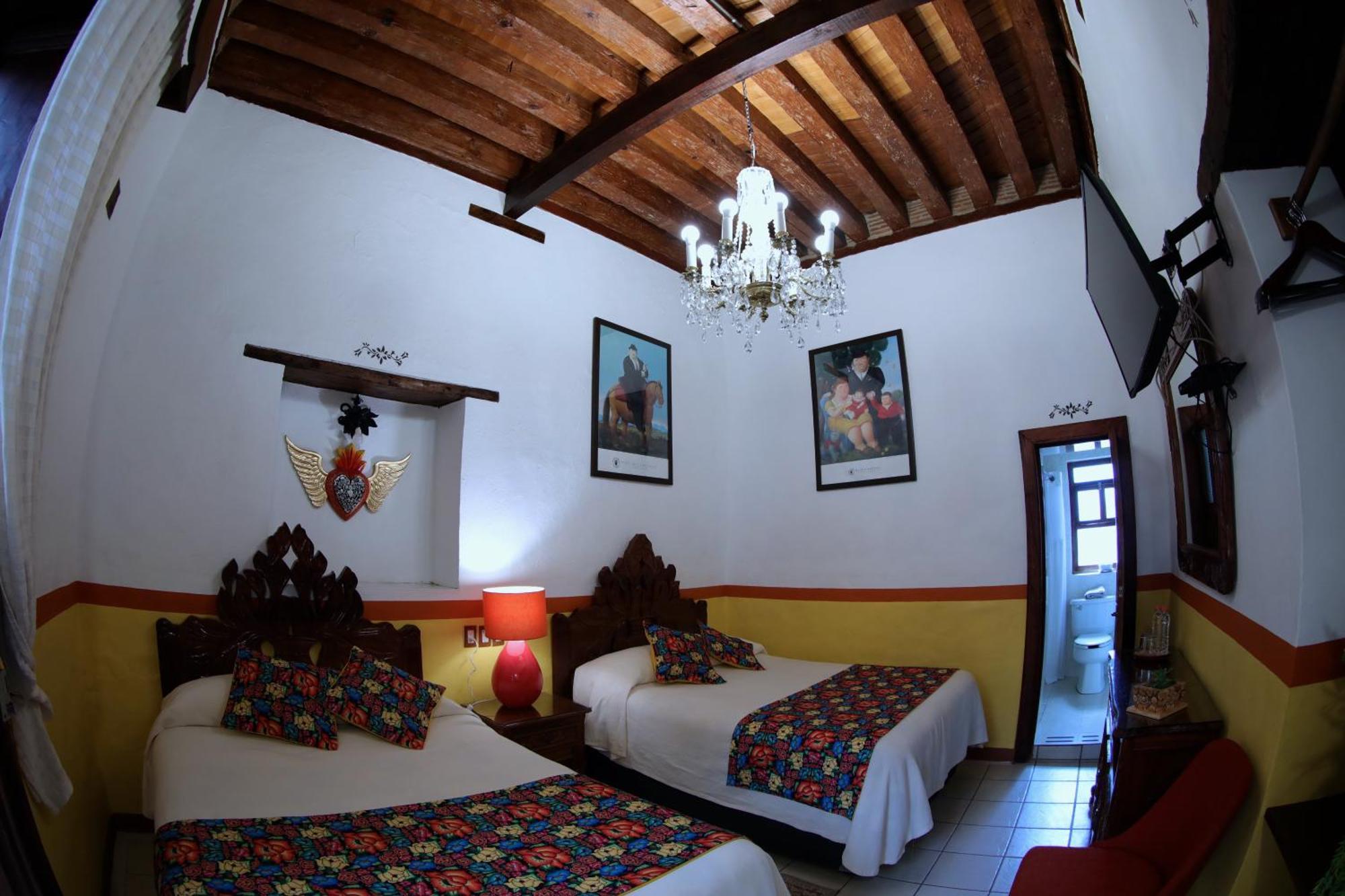 Hotel Casa Baez パツクアロ エクステリア 写真