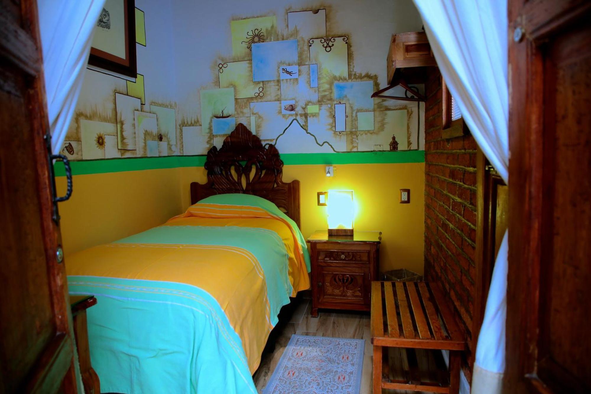 Hotel Casa Baez パツクアロ エクステリア 写真
