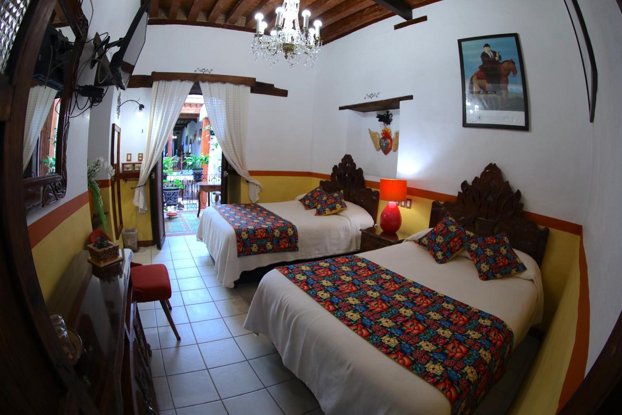 Hotel Casa Baez パツクアロ エクステリア 写真