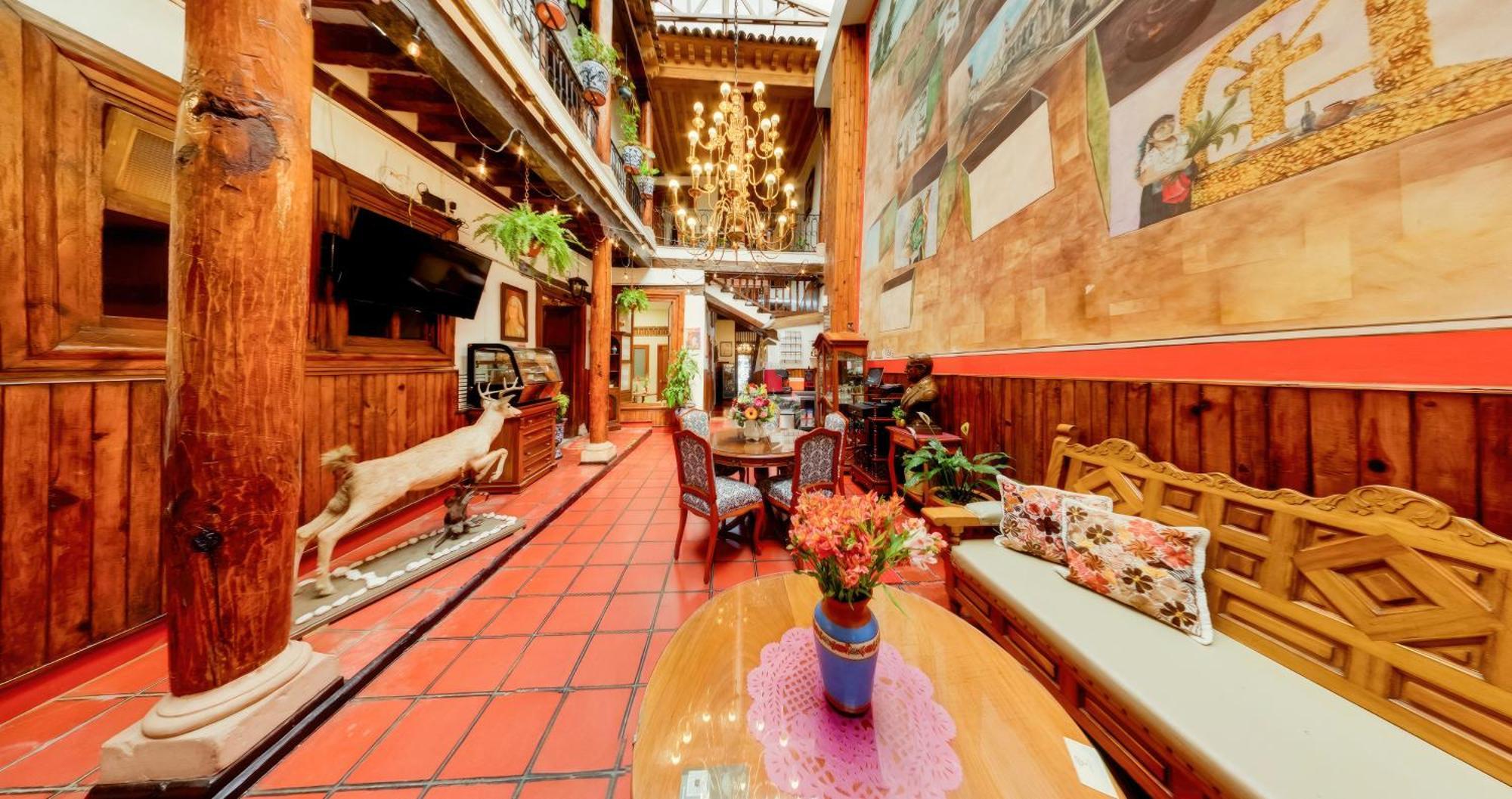 Hotel Casa Baez パツクアロ エクステリア 写真